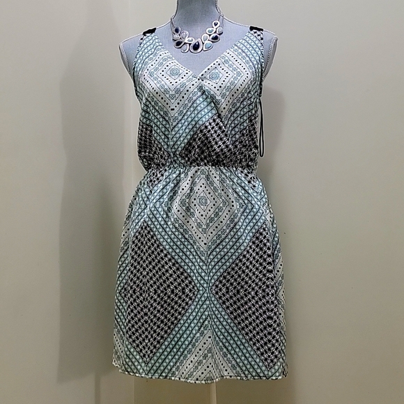 NWT DYNAMITE SLEEVELESS DRESS SIZE XS SMALL - Picture 6 of 12